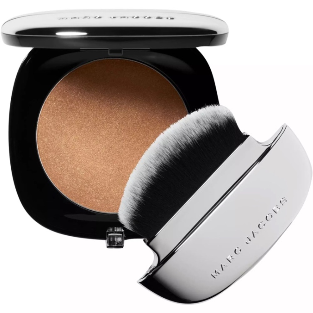 Marc Jacobs Accomplice Powder with Brush Starlet